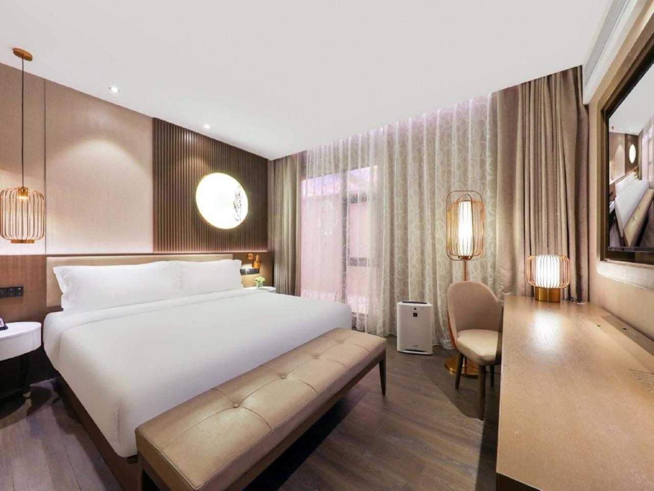 Crystal Orange - The Bund Jinling East Road 4* Shanghai